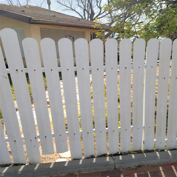 Tall Vinyl Fence -
 Hot sell pvc foam co extrusion fence  – Marlene